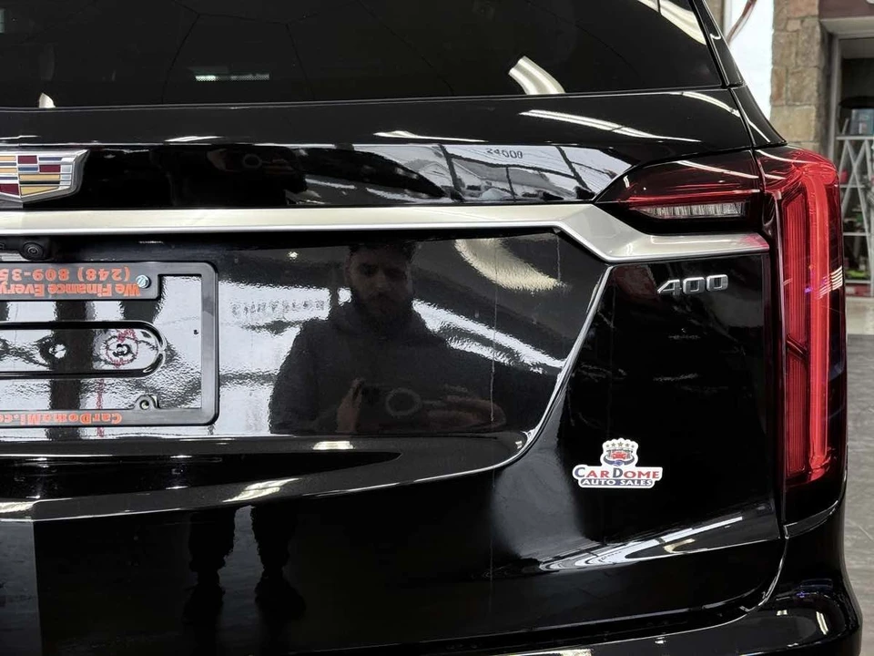 2023 Cadillac XT6 - Image 16 of 21