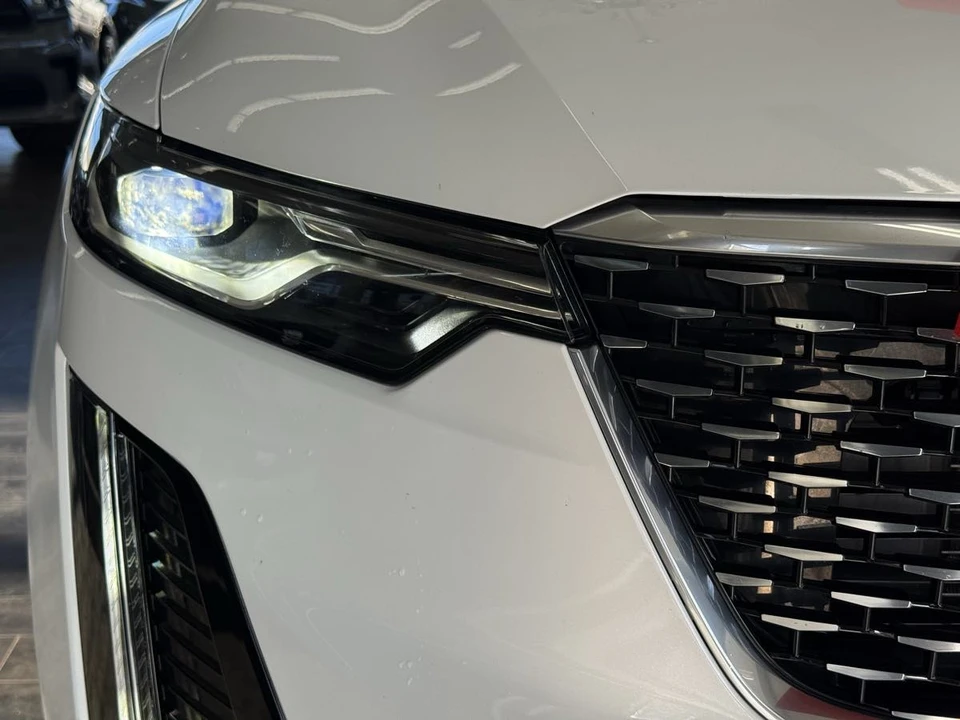2023 Cadillac XT6 - Image 22 of 31