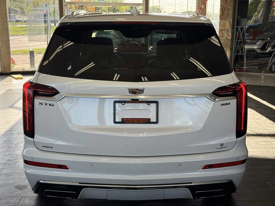 2023 Cadillac XT6 - Image 7 of 31