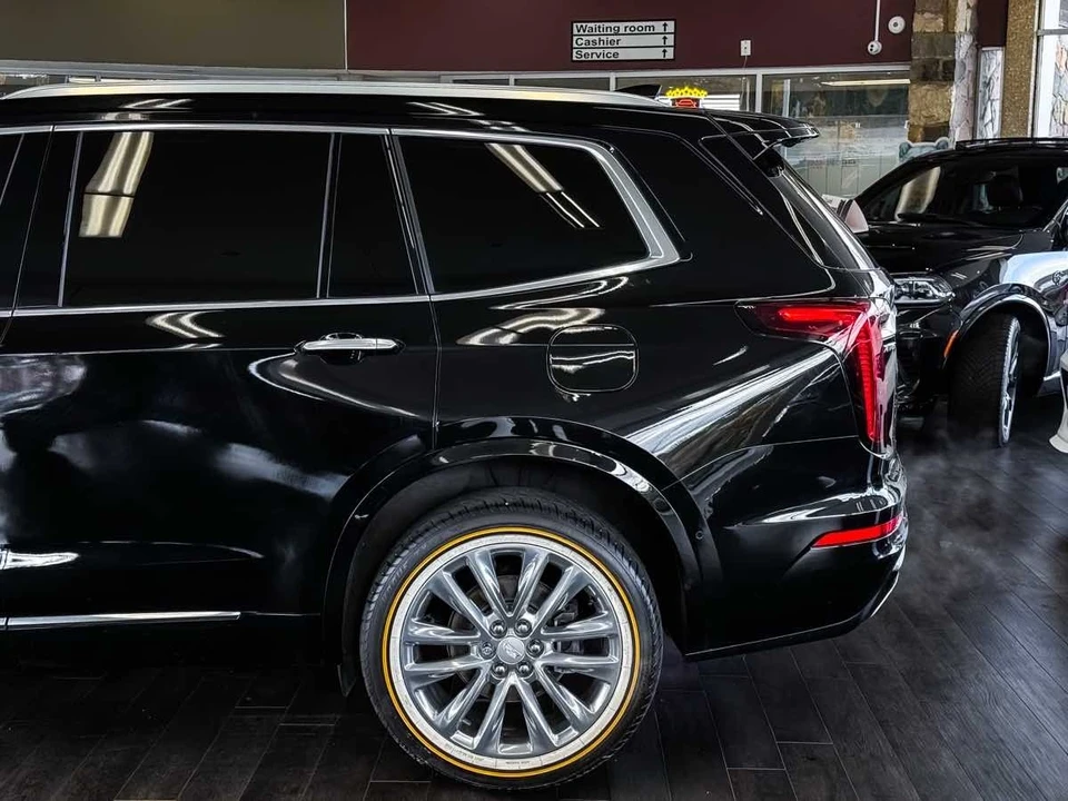 2023 Cadillac XT6 - Image 9 of 21