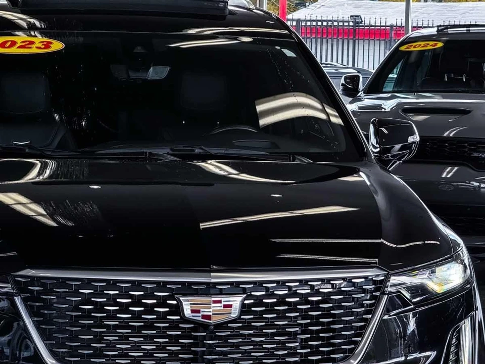 2023 Cadillac XT6 - Image 19 of 21