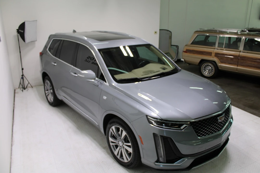 2023 Cadillac XT6 - Image 25 of 31