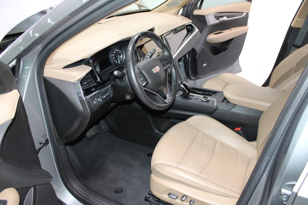 2023 Cadillac XT6 - Image 6 of 31