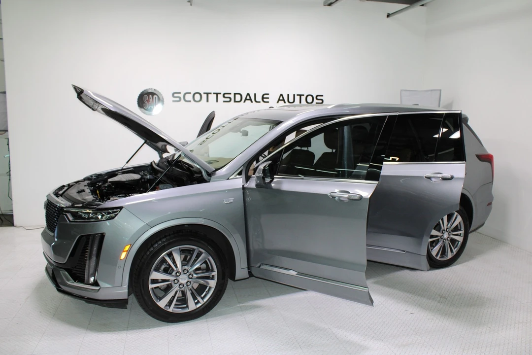2023 Cadillac XT6 - Image 28 of 31