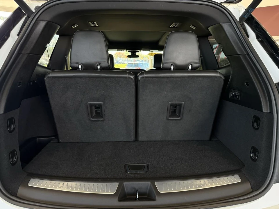 2023 Cadillac XT6 - Image 9 of 31