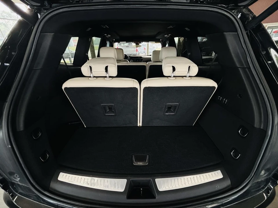 2023 Cadillac XT6 - Image 10 of 31