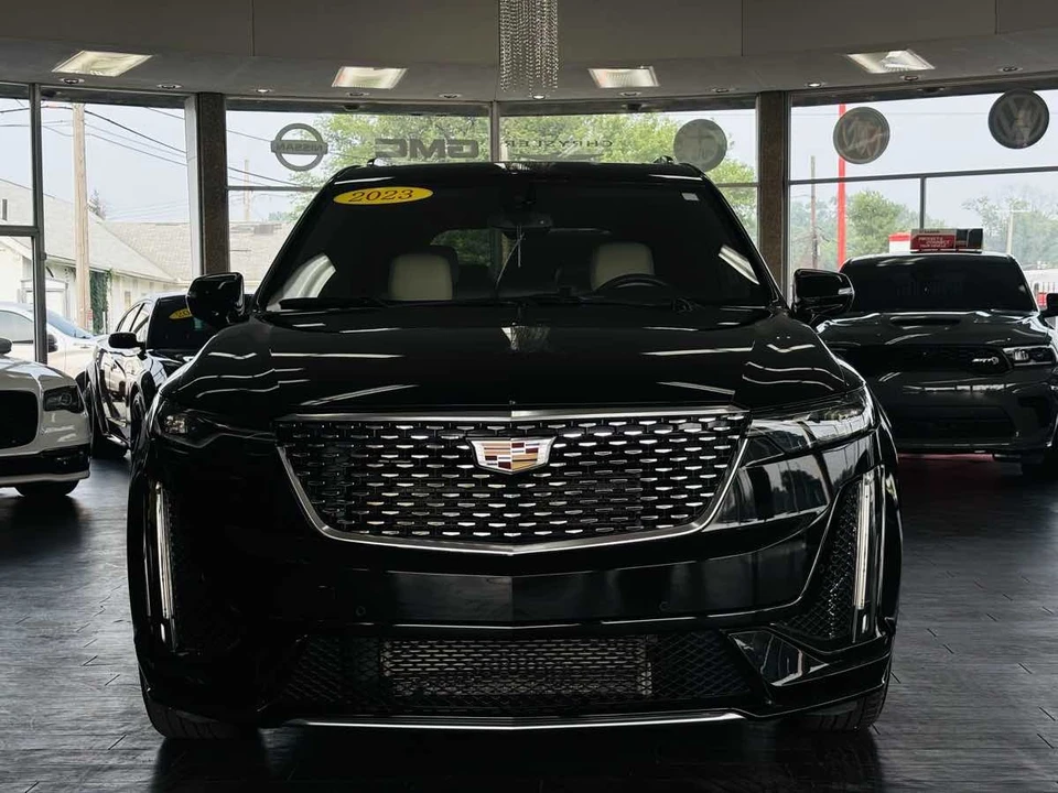 2023 Cadillac XT6 - Image 18 of 31