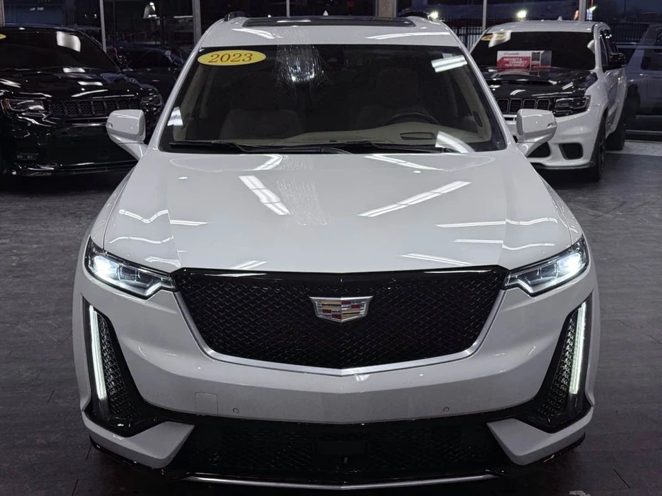 2023 Cadillac XT6 - Image 3 of 12