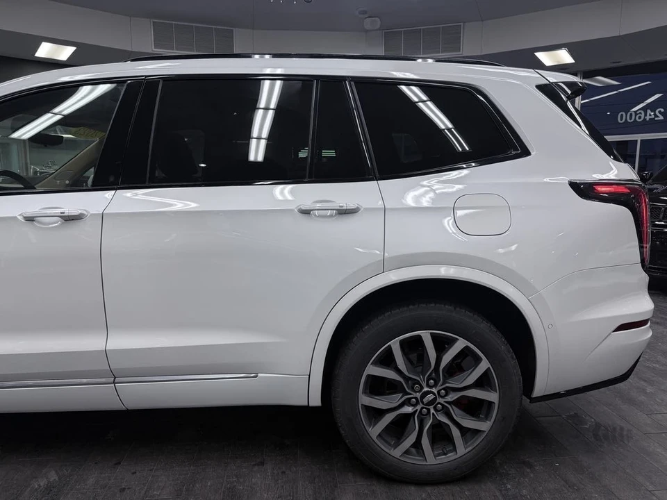 2023 Cadillac XT6 - Image 19 of 21
