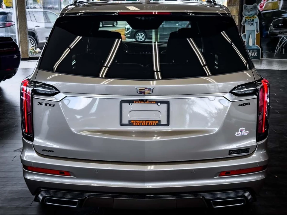 2023 Cadillac XT6 - Image 13 of 21
