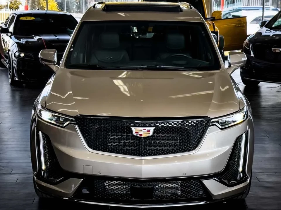 2023 Cadillac XT6 - Image 3 of 12
