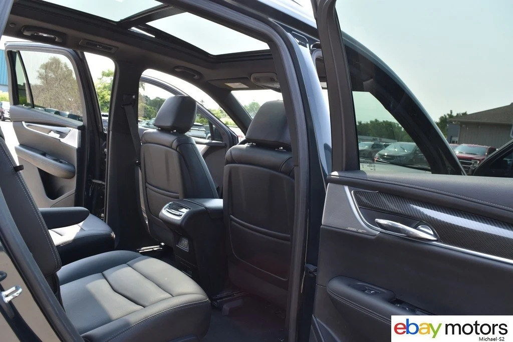 2023 Cadillac XT6 - Image 17 of 21