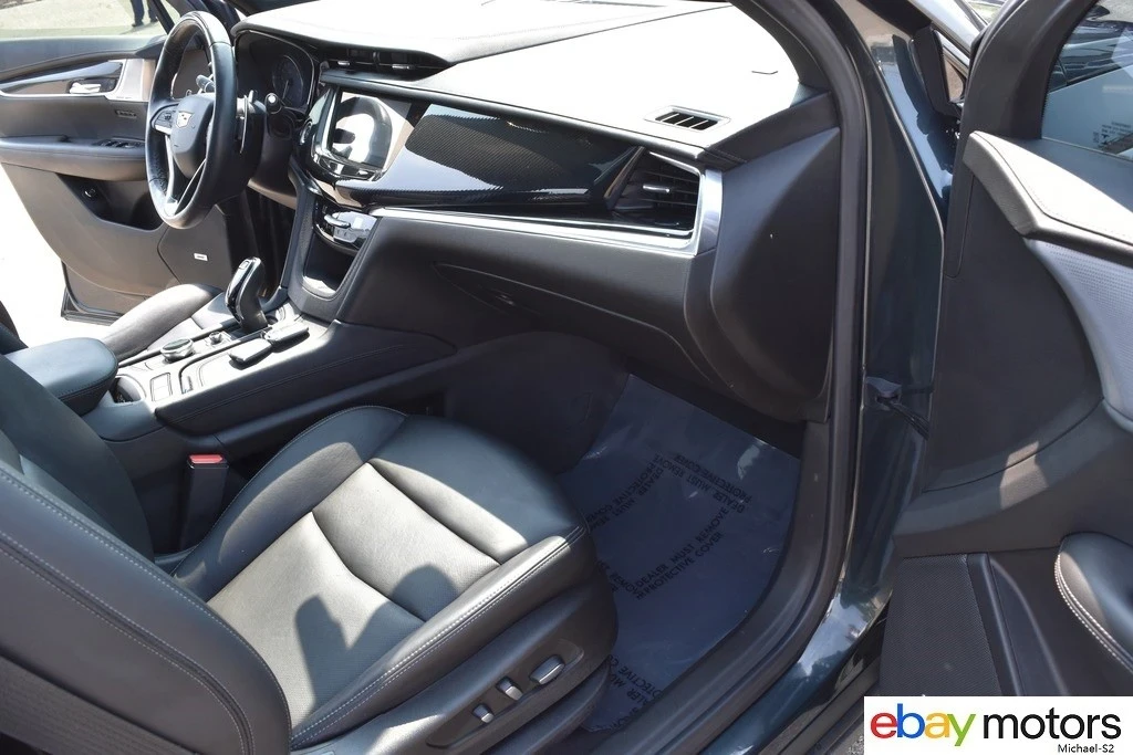 2023 Cadillac XT6 - Image 16 of 21