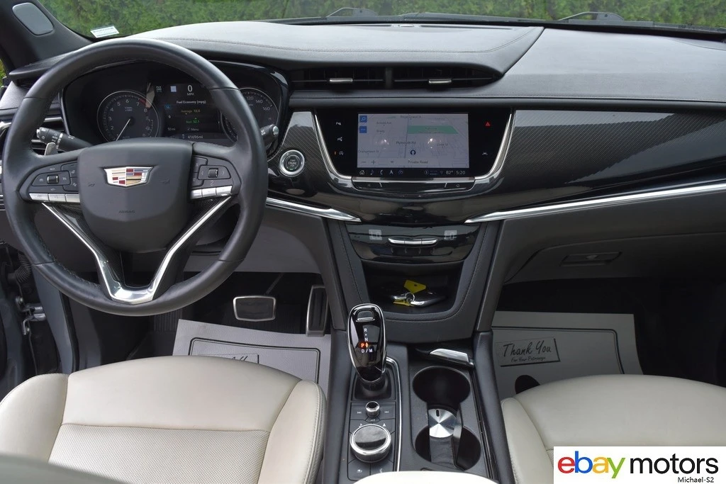 2023 Cadillac XT6 - Image 15 of 24