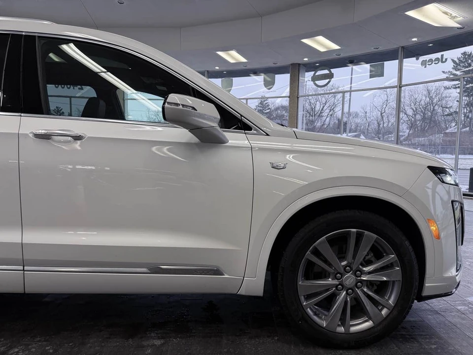 2023 Cadillac XT6 - Image 6 of 21