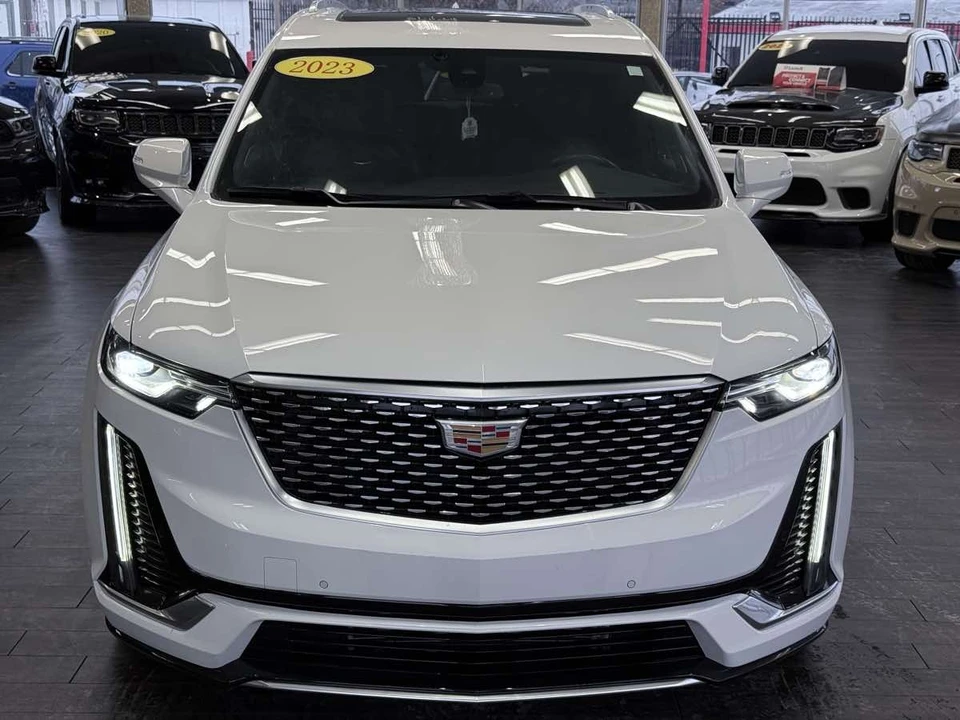 2023 Cadillac XT6 - Image 3 of 12
