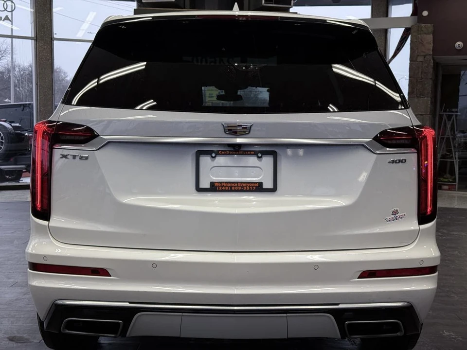 2023 Cadillac XT6 - Image 14 of 21