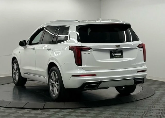 2023 Cadillac XT6 - Image 19 of 21