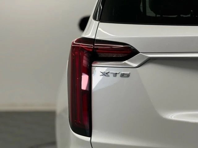 2023 Cadillac XT6 - Image 17 of 21