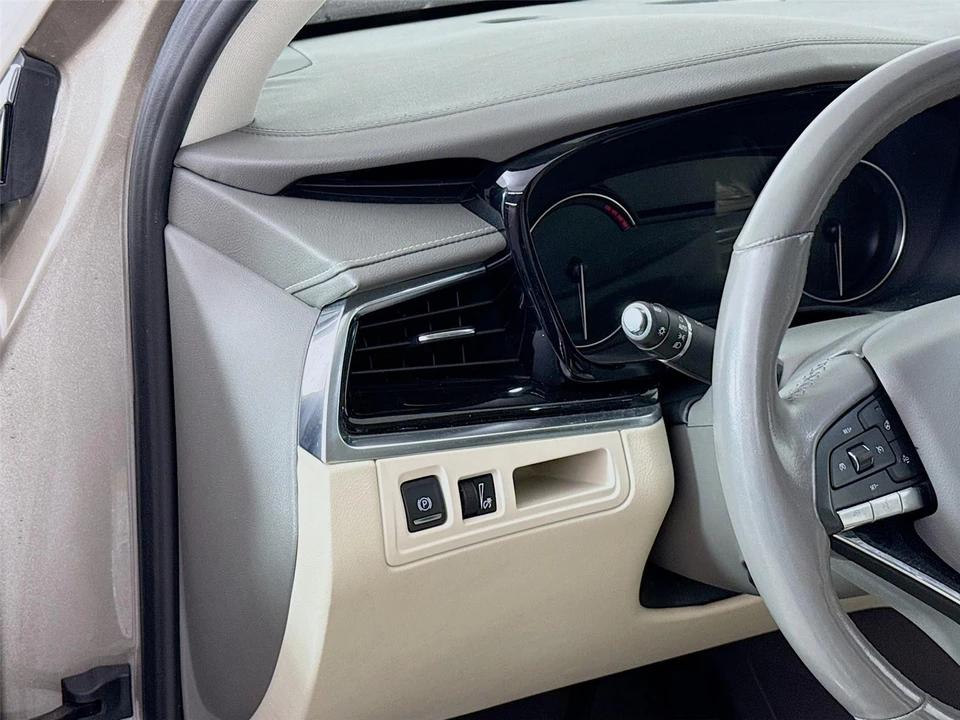 2023 Cadillac XT6 - Image 3 of 15