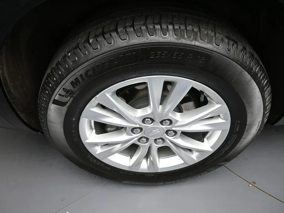 2023 Cadillac XT6 - Image 12 of 21