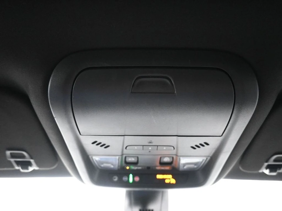 2023 Cadillac XT6 - Image 17 of 21