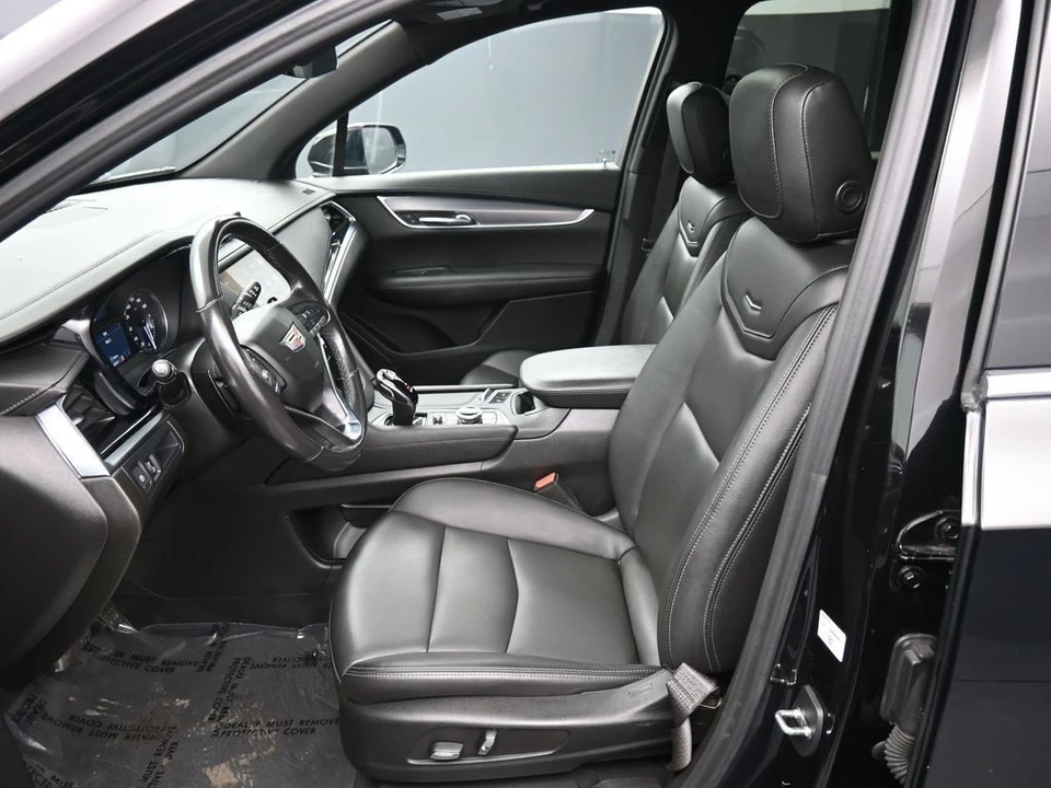 2023 Cadillac XT6 - Image 19 of 21