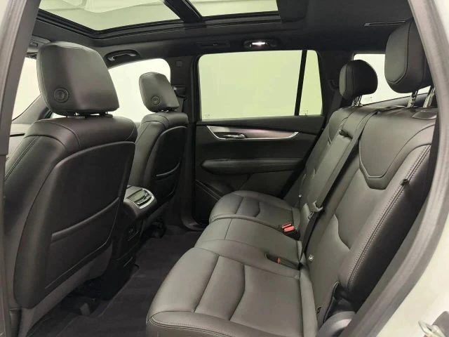 2023 Cadillac XT6 - Image 17 of 31