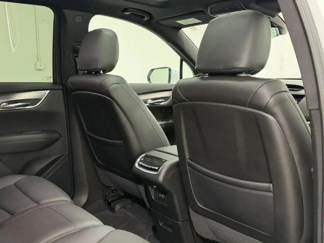 2023 Cadillac XT6 - Image 15 of 31