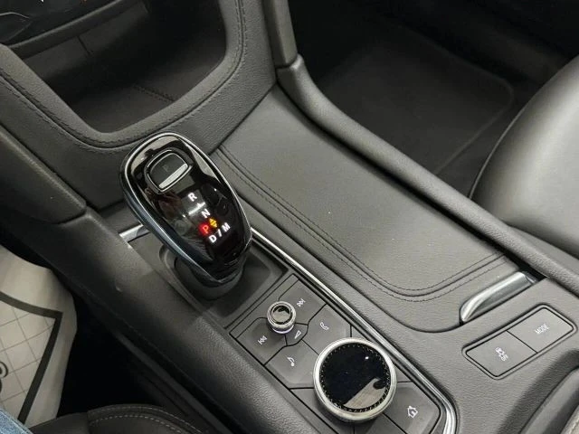 2023 Cadillac XT6 - Image 25 of 31