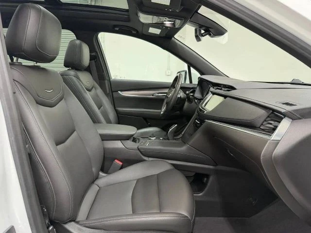 2023 Cadillac XT6 - Image 12 of 31