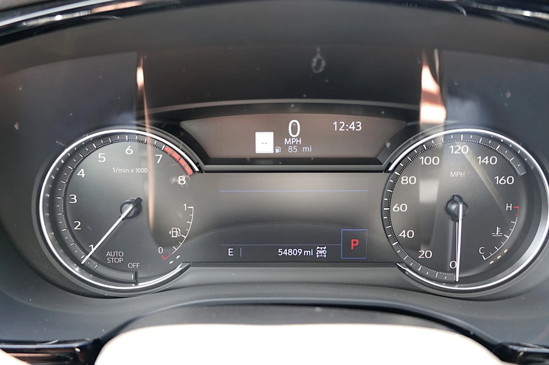 2023 Cadillac XT6 - Image 26 of 29
