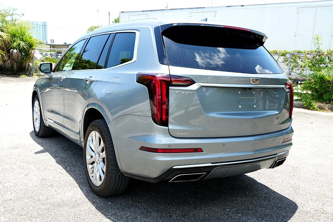 2023 Cadillac XT6 - Image 8 of 29