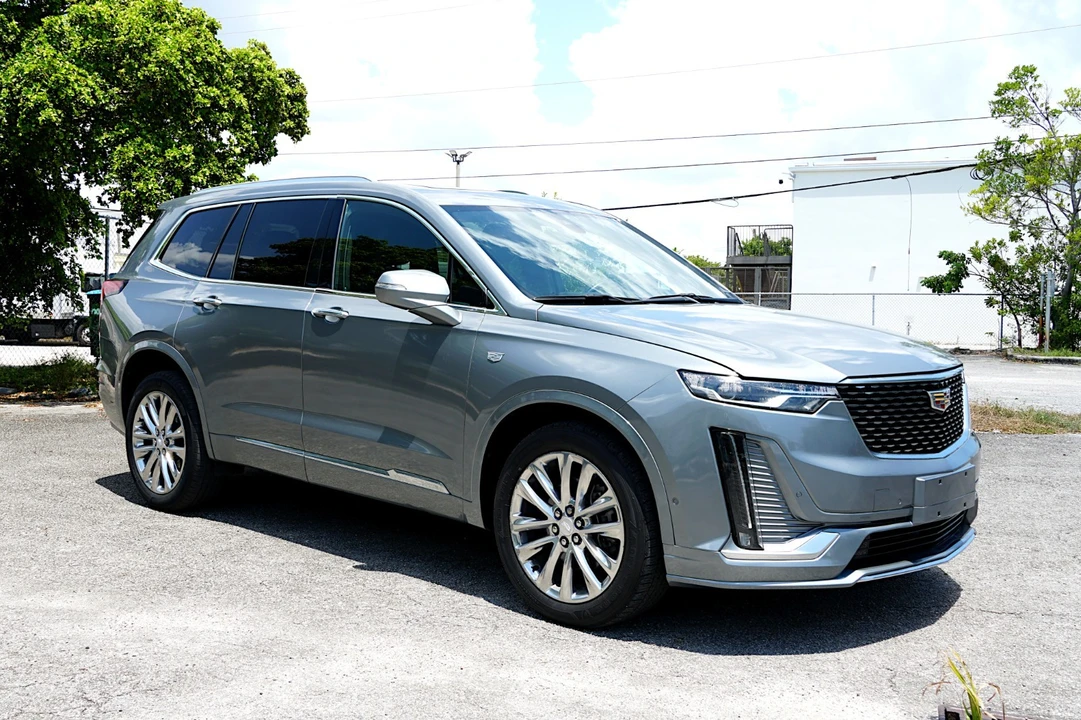 2023 Cadillac XT6 - Image 4 of 29