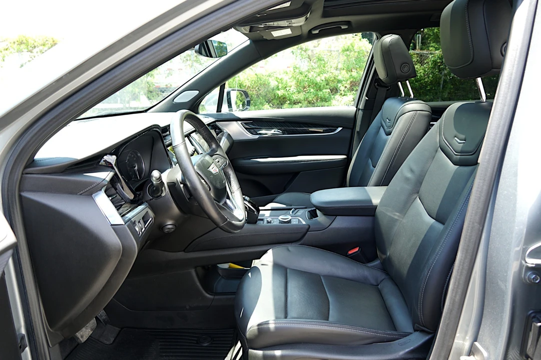 2023 Cadillac XT6 - Image 15 of 29