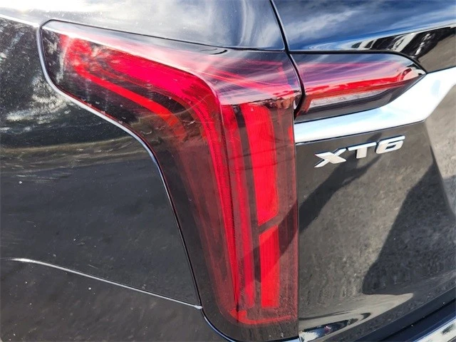 2023 Cadillac XT6 - Image 11 of 21