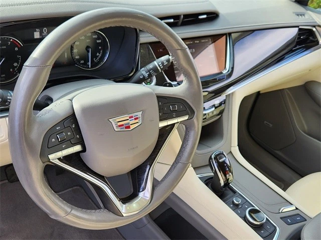 2023 Cadillac XT6 - Image 15 of 21