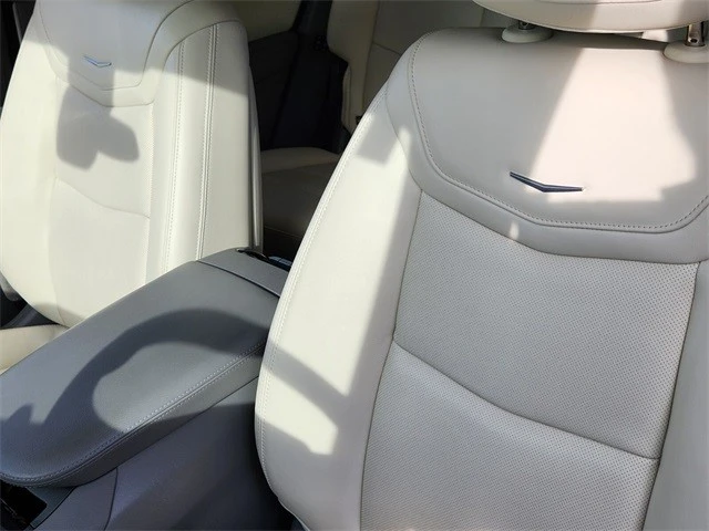 2023 Cadillac XT6 - Image 16 of 21