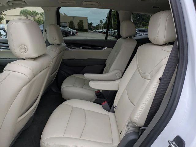 2023 Cadillac XT6 - Image 17 of 21