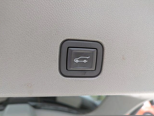 2023 Cadillac XT6 - Image 20 of 21