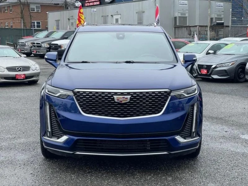2023 Cadillac XT6 - Image 2 of 12