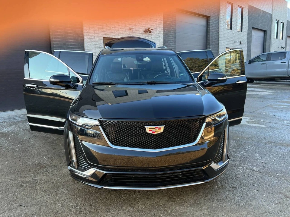 2023 Cadillac XT6 - Image 15 of 21