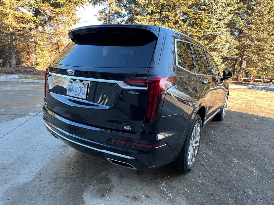 2023 Cadillac XT6 - Image 7 of 21