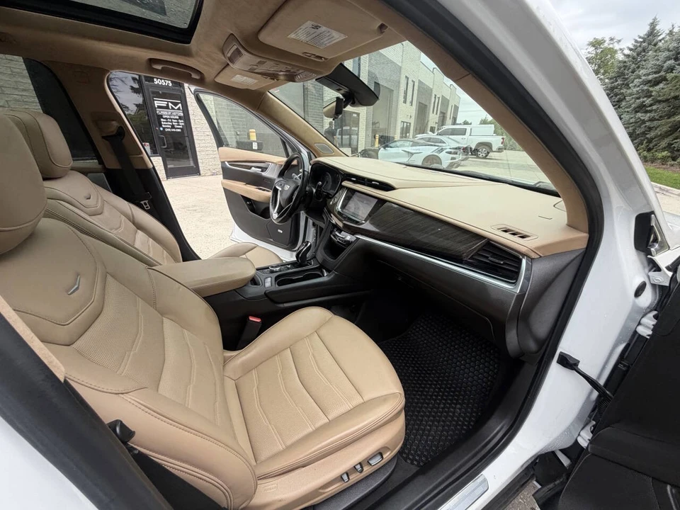 2023 Cadillac XT6 - Image 14 of 25