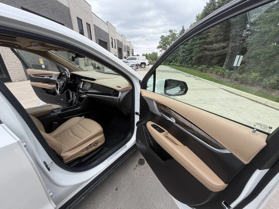 2023 Cadillac XT6 - Image 22 of 25