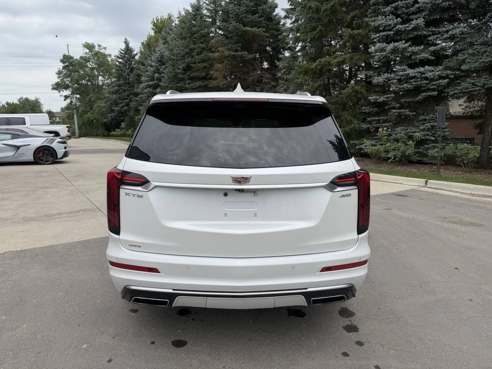 2023 Cadillac XT6 - Image 7 of 25