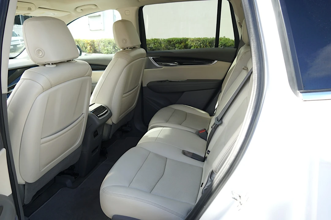2023 Cadillac XT6 - Image 17 of 29