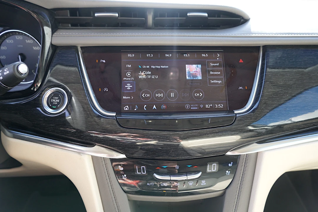 2023 Cadillac XT6 - Image 23 of 28