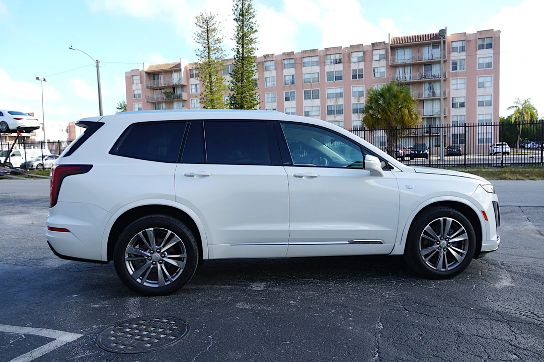 2023 Cadillac XT6 - Image 9 of 28