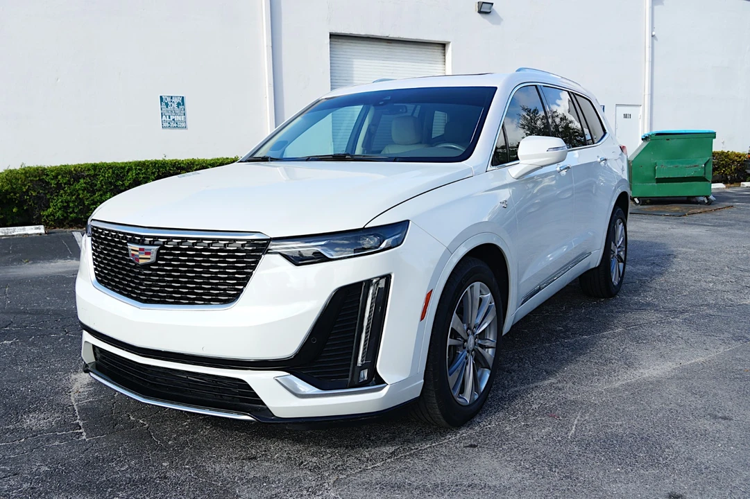 2023 Cadillac XT6 - Image 3 of 28